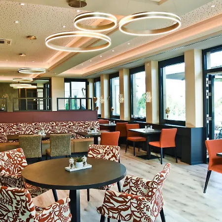 Отель Parkhotel 