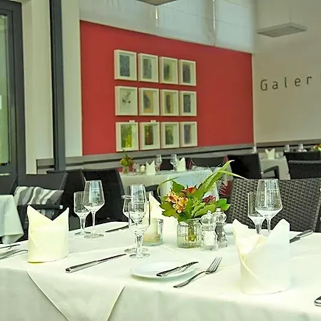 מלון Parkhotel 