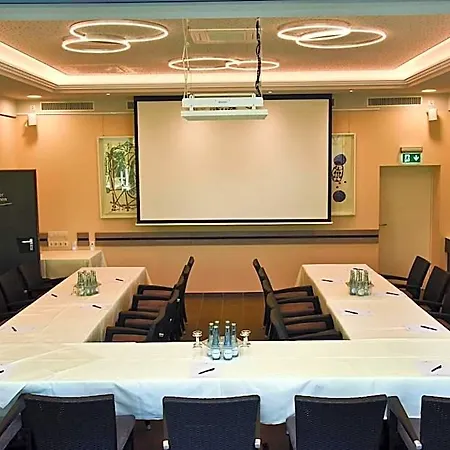 מלון Parkhotel 